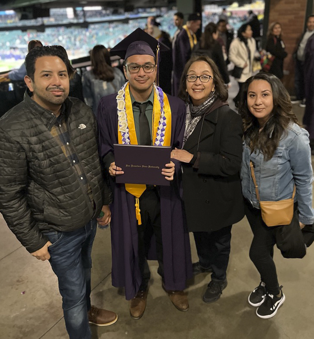 Reuben Recoder with family